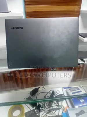 New Laptop Lenovo Ideapad 3 4GB Intel Core i5 SSD 256GB