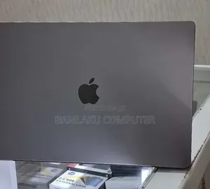 New Laptop Apple MacBook Pro 2021 M1 32GB Apple M1 Max SSD 1T