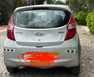 Hyundai Eon 2015 Silver