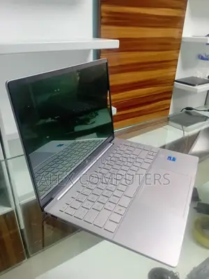 New Laptop HP Pavilion 15 16GB Intel Core i7 SSD 1T