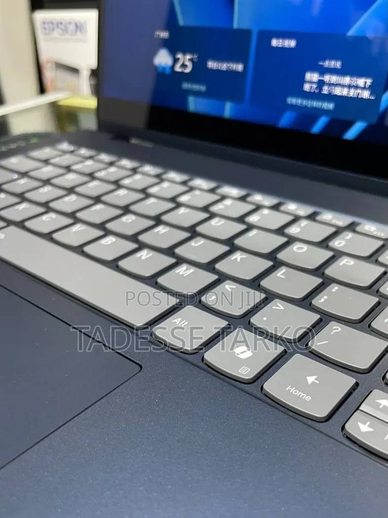 New Laptop Lenovo 16GB AMD Ryzen 7 SSD 1T