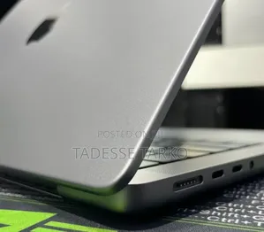 New Laptop Apple MacBook Pro 2023 M3 14-inch 8GB Apple M3 Pro SSD 512GB