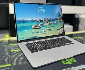 New Laptop Apple MacBook Air 2025 M4 15-inch 24GB Apple M4 SSD 512GB