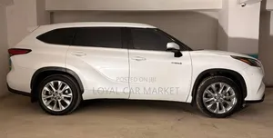 Toyota Highlander Hybrid 2024 White