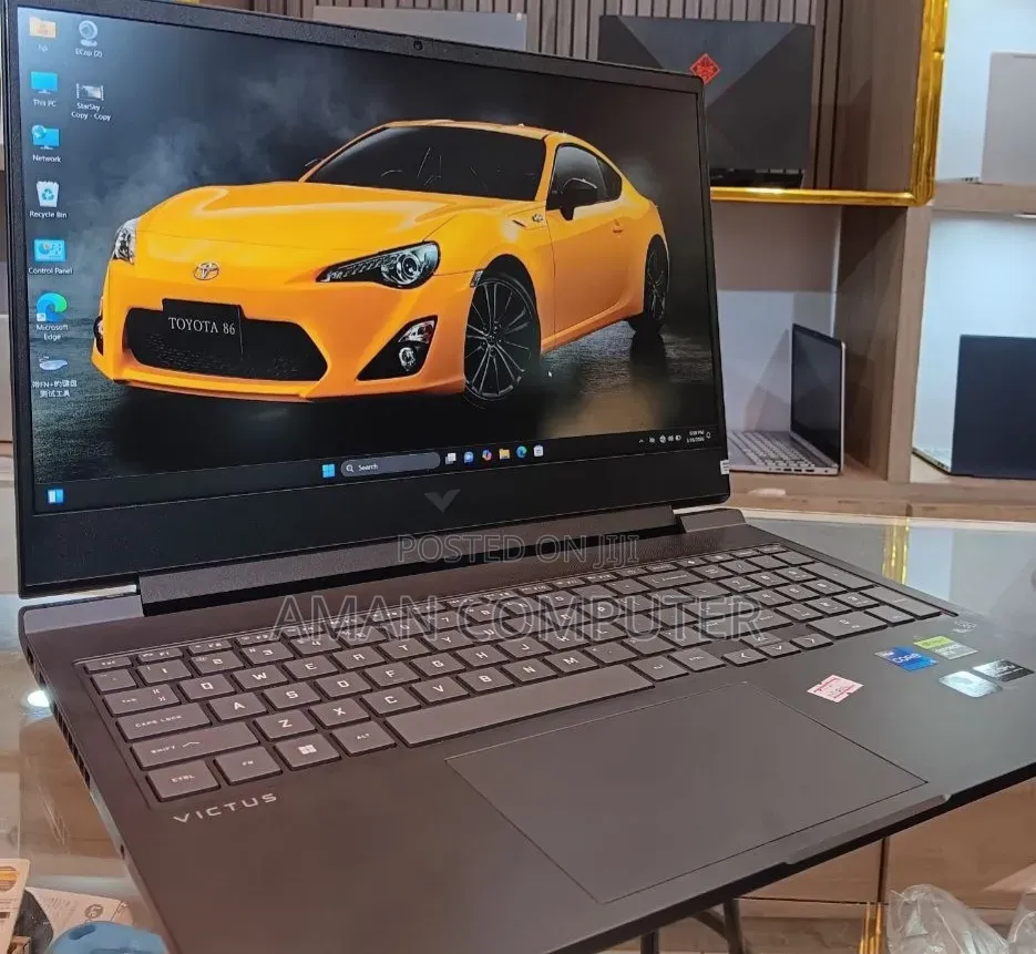 New Laptop HP Victus 15 16GB Intel Core i7 SSD 1T
