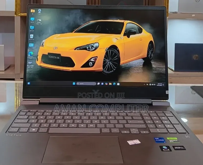 New Laptop HP Victus 15 16GB Intel Core i7 SSD 1T