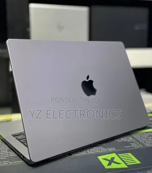 New Laptop Apple MacBook Air 2024 M3 13-inch 8GB AMD A8 SSD 512GB