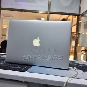 Laptop Apple MacBook Pro 2015 8GB Intel Core i7 SSD 256GB