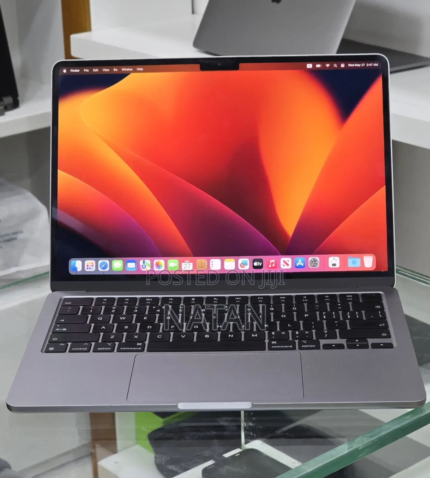 New Laptop Apple MacBook Air 2022 M2 8GB Apple M2 SSD 256GB