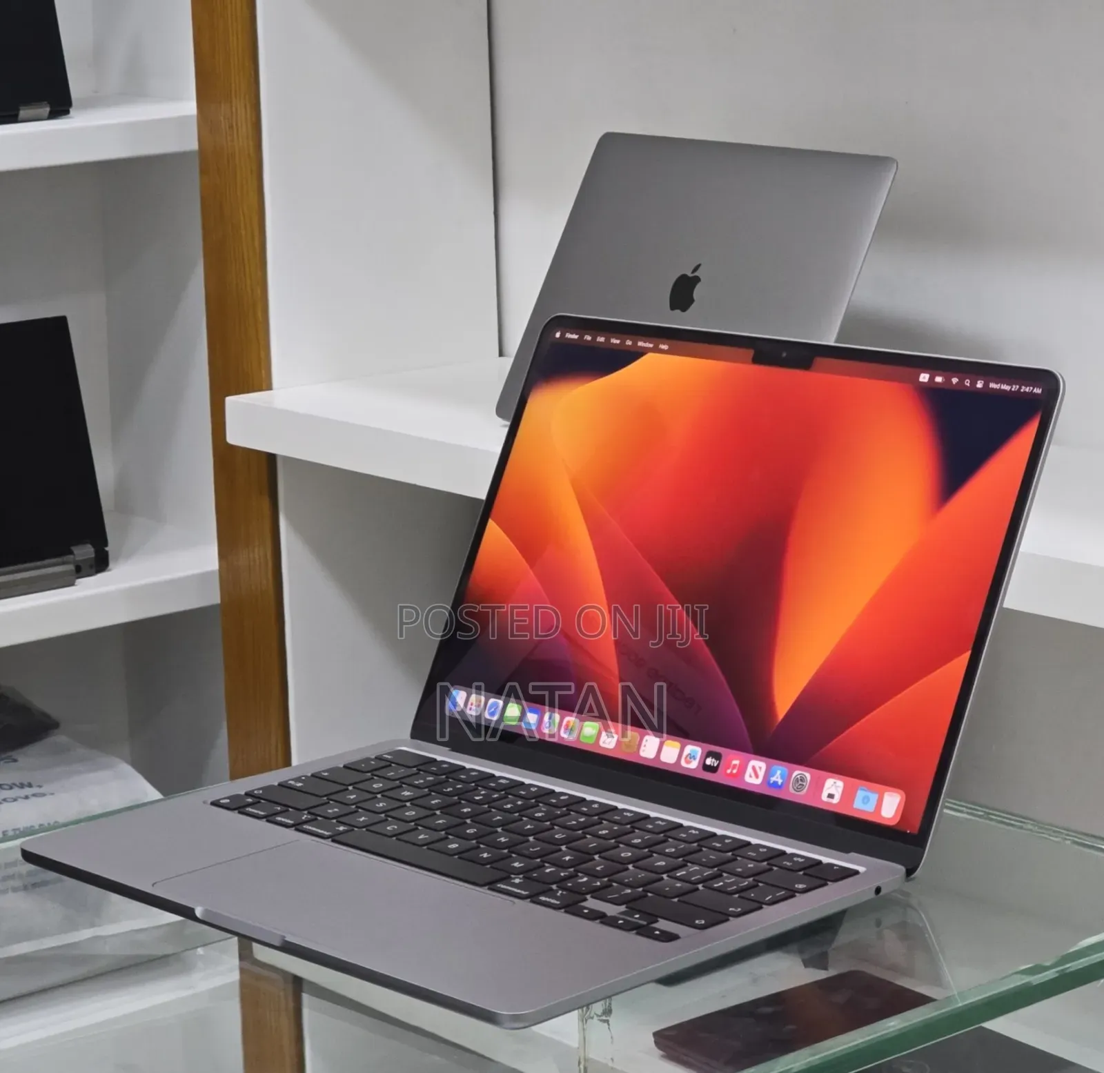 New Laptop Apple MacBook Air 2022 M2 8GB Apple M2 SSD 256GB