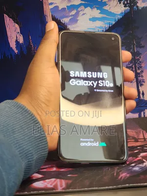 Samsung Galaxy S10e 128 GB Black