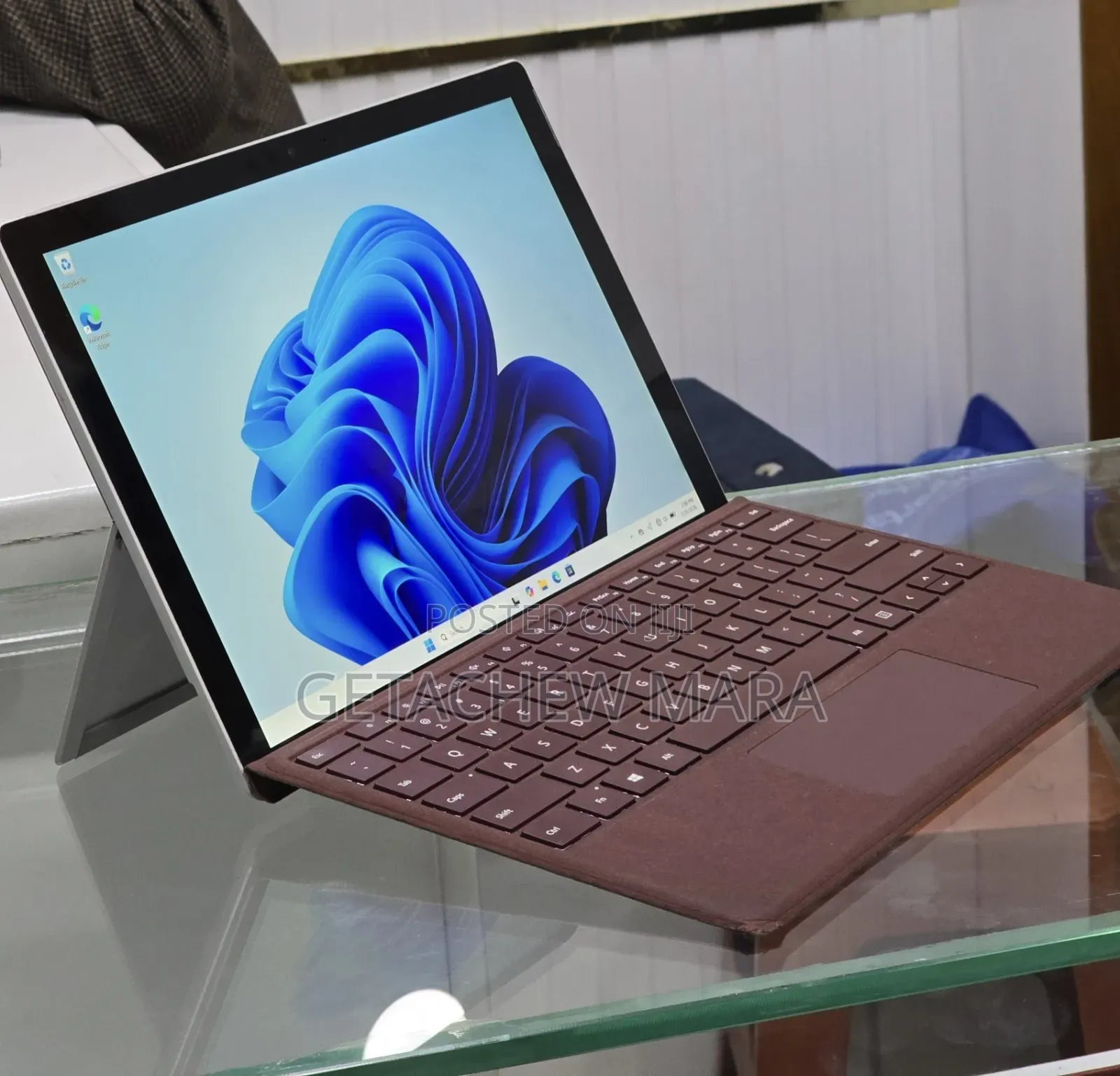 New Laptop Microsoft Surface Pro 7 8GB Intel Core i5 SSD 128GB