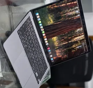 New Laptop Apple MacBook Air 2020 8GB Apple M1 SSD 256GB