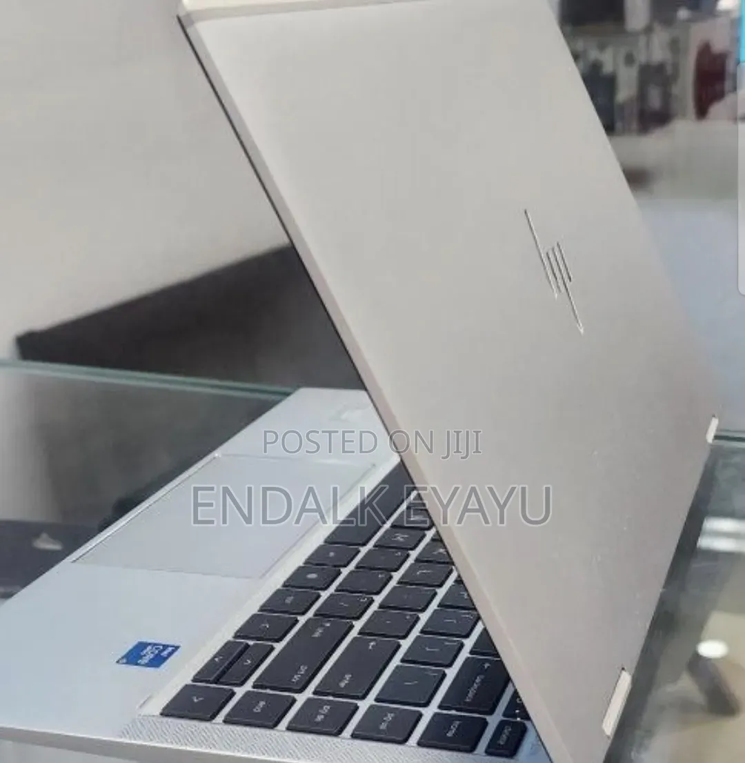 New Laptop HP EliteBook 1040 G8 16GB Intel Core i5 SSD 512GB