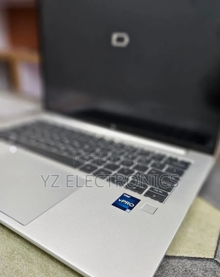 New Laptop HP EliteBook 840 16GB Intel Core i5 SSD 512GB