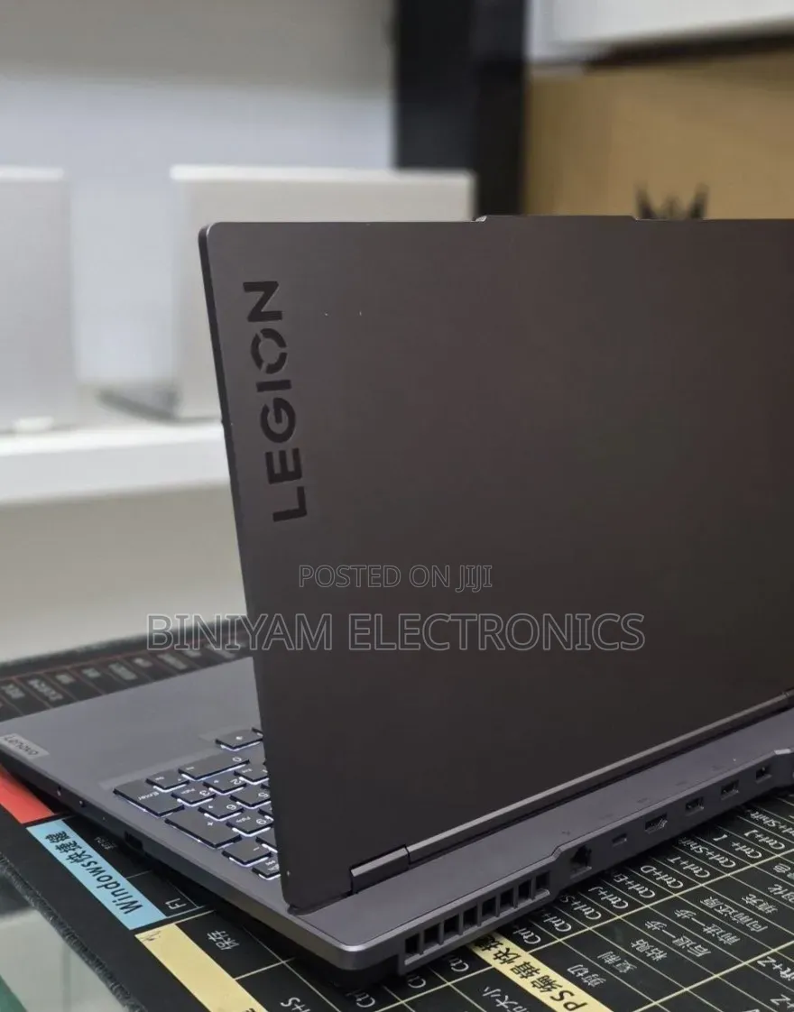 New Laptop Lenovo Legion 5 24GB Intel Core i7 SSD 1T