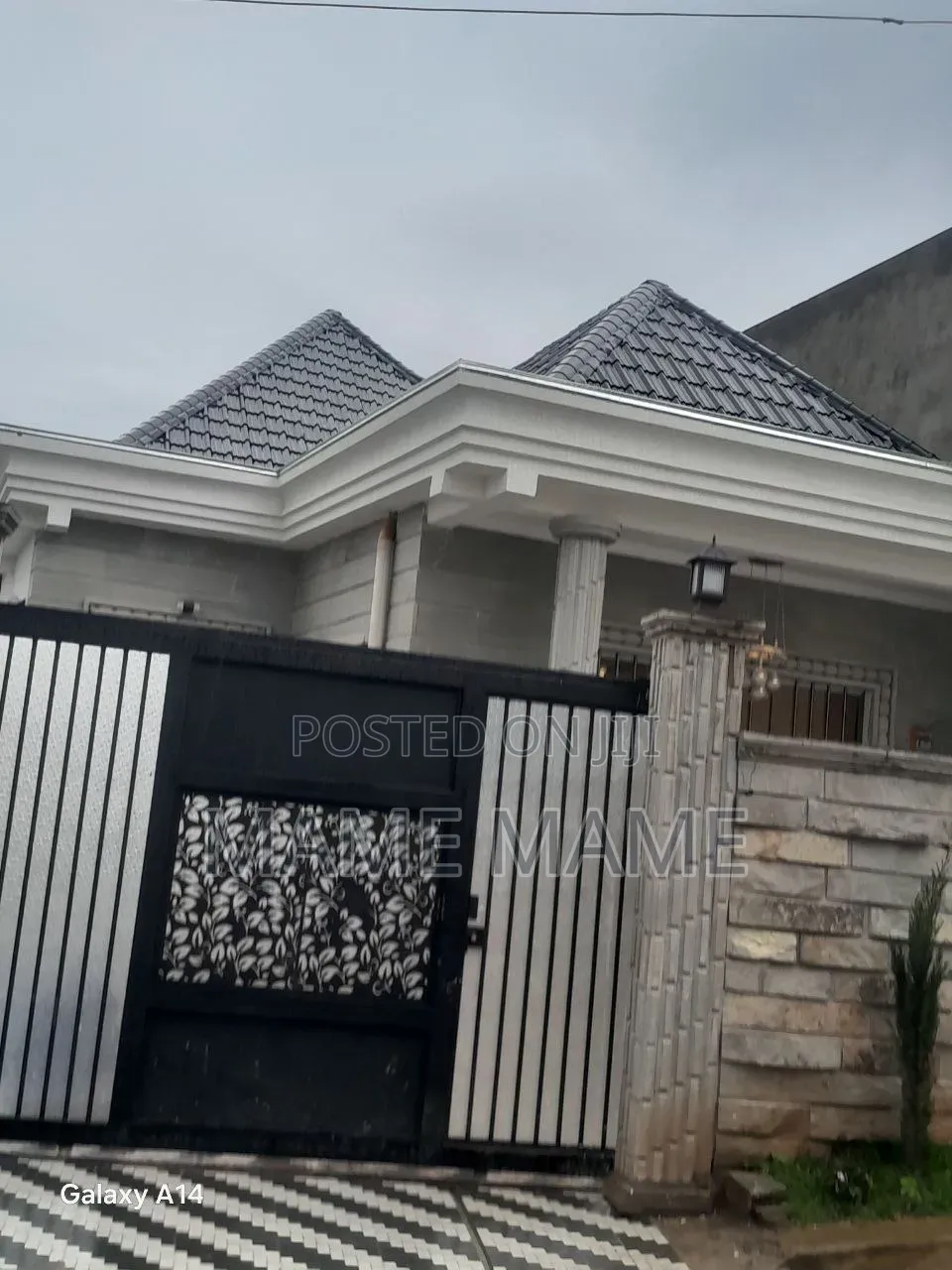 3bdrm Villa in Addis Abeba, Bole for sale