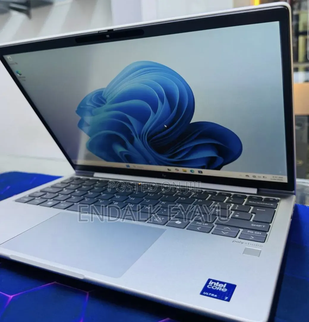 New Laptop HP 16GB Intel Core Ultra 7 SSD 1T