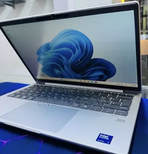 New Laptop HP 16GB Intel Core Ultra 7 SSD 1T