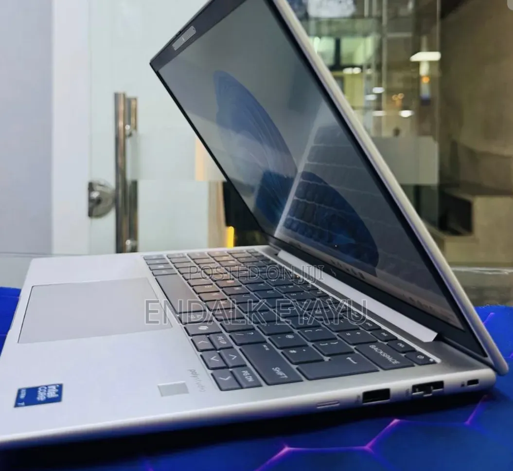 New Laptop HP 16GB Intel Core Ultra 7 SSD 1T