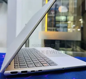 New Laptop HP 16GB Intel Core Ultra 7 SSD 1T