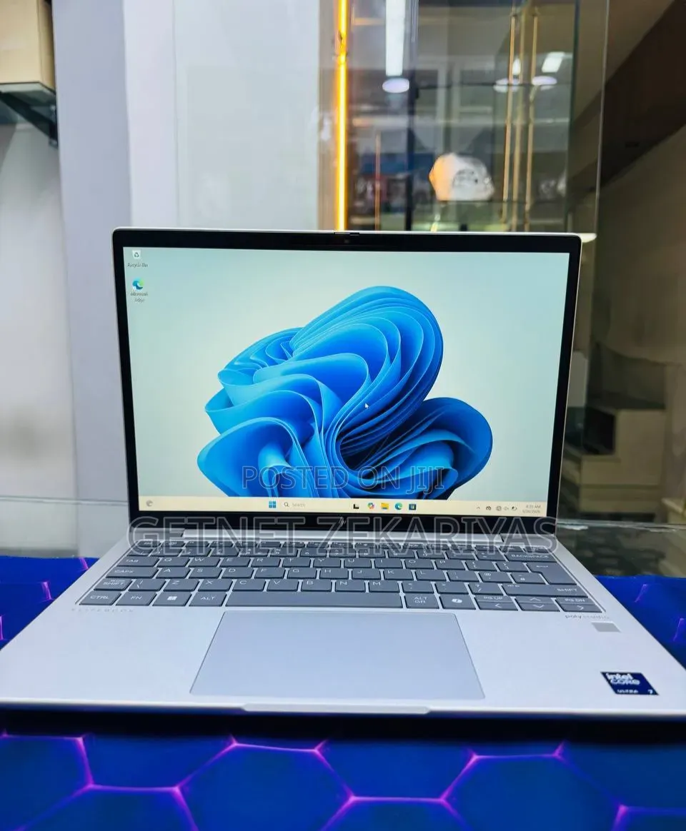 New Laptop HP EliteBook 1040 16GB Intel Core Ultra 7 SSD 1T
