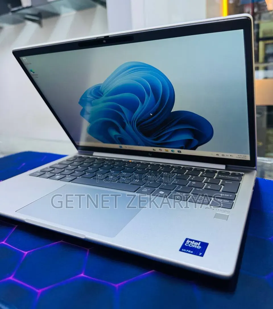 New Laptop HP EliteBook 1040 16GB Intel Core Ultra 7 SSD 1T