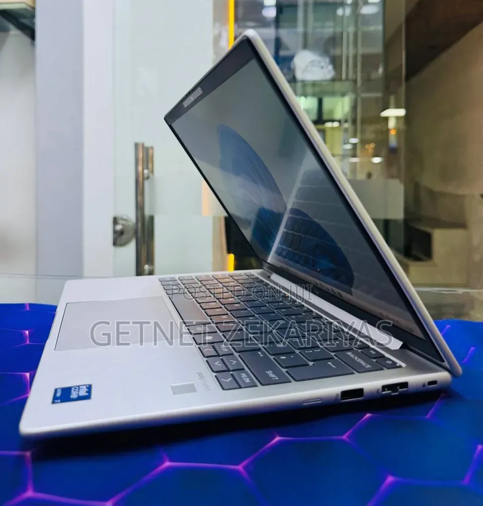 New Laptop HP EliteBook 1040 16GB Intel Core Ultra 7 SSD 1T