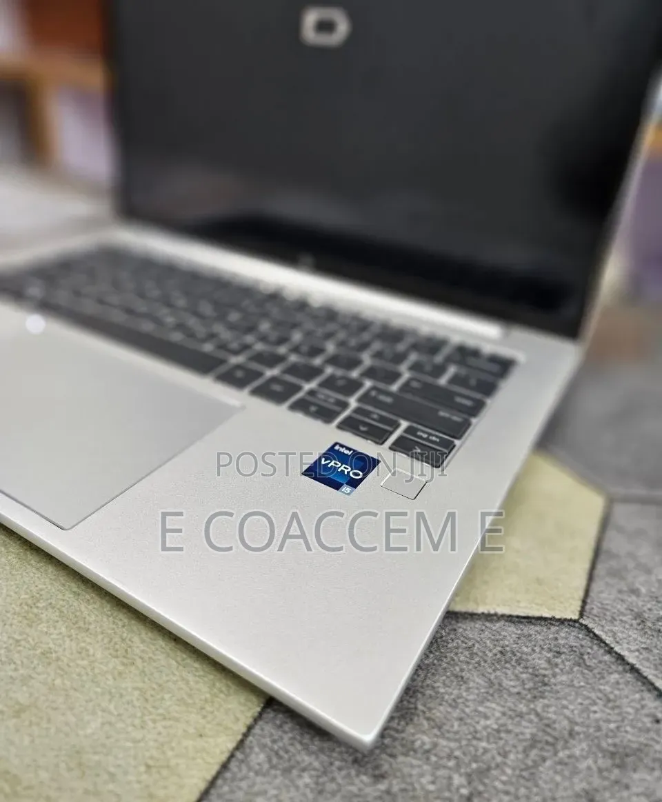 New Laptop HP EliteBook 840 G10 16GB Intel Core i5 SSD 512GB