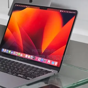New Laptop Apple MacBook Air 2022 M2 8GB Apple M2 SSD 256GB
