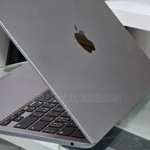 New Laptop Apple MacBook Air 2022 M2 8GB Apple M2 SSD 256GB