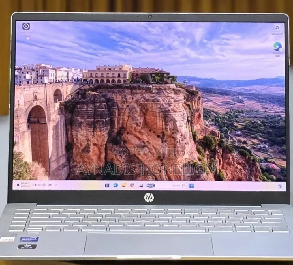 New Laptop HP 16GB Intel Core i5 SSD 1T