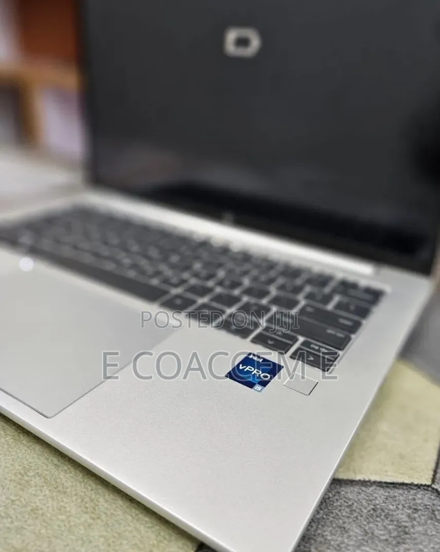 New Laptop HP EliteBook 840 G10 16GB Intel Core i5 SSD 512GB