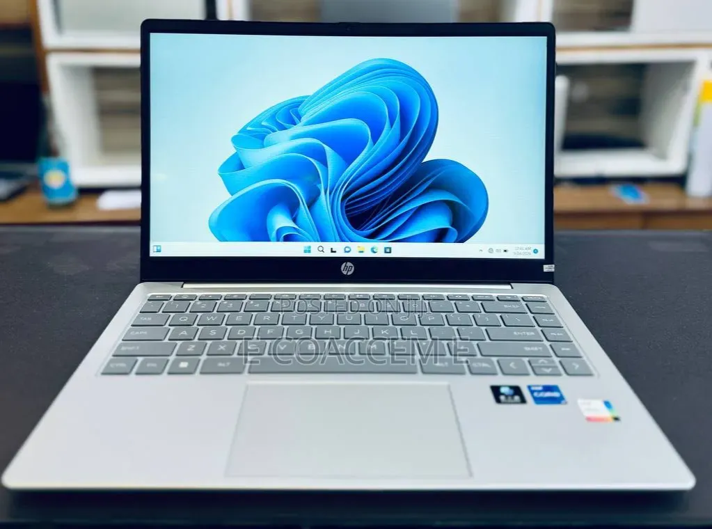 New Laptop HP Stream Notebook 16GB Intel Core i7 SSD 1T