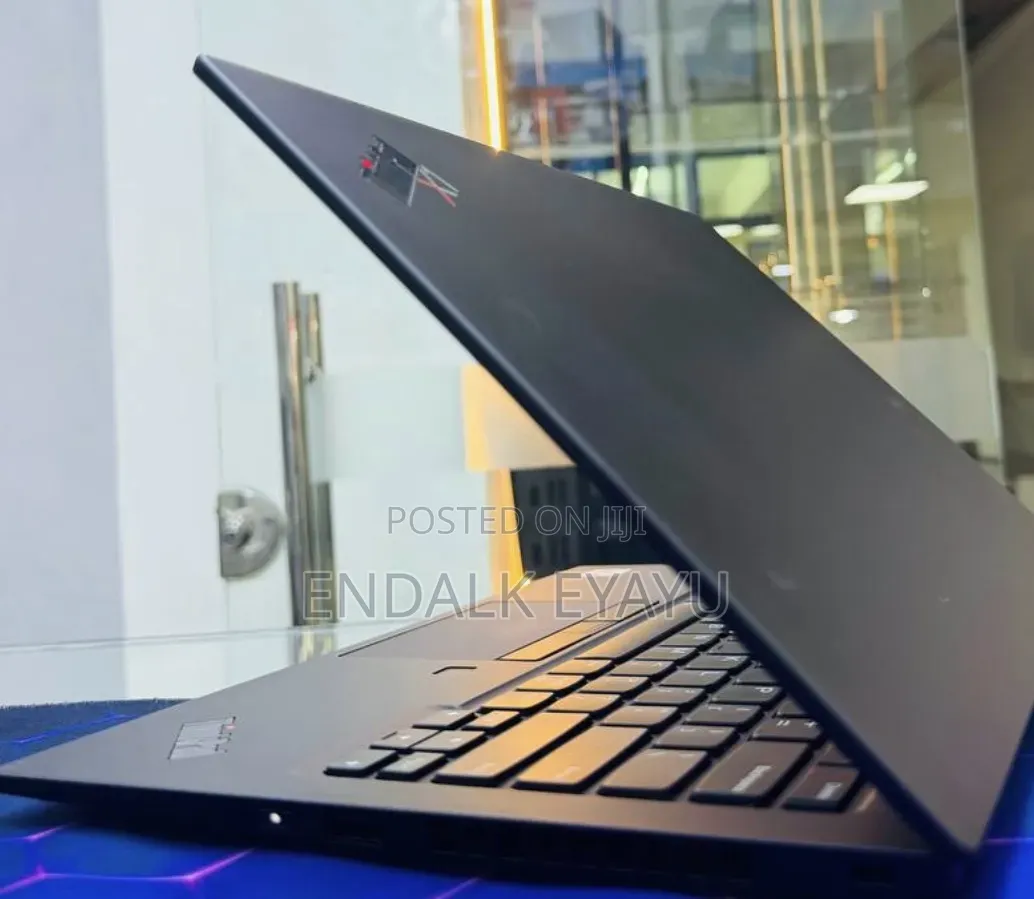 New Laptop Lenovo ThinkPad X1 Carbon 16GB Intel Core i7 SSD 512GB
