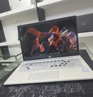 New Laptop HP Pavilion 14 8GB Intel Core i5 SSD 256GB
