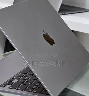 New Laptop Apple MacBook Air 2022 M2 8GB Apple M2 SSD 256GB