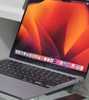 New Laptop Apple MacBook Air 2022 M2 8GB Apple M2 SSD 256GB