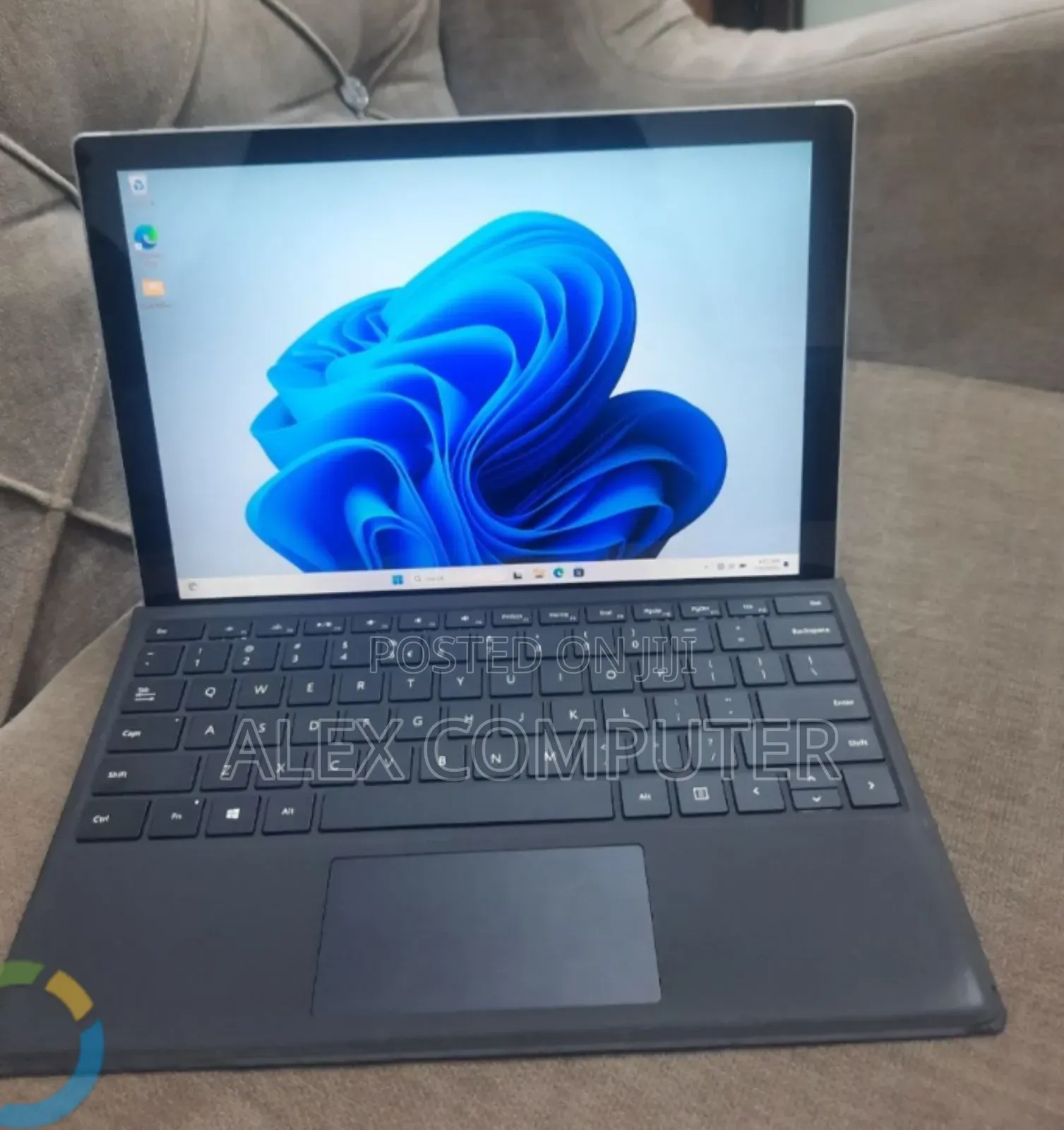 New Laptop Microsoft Surface Pro 7+ 16GB Intel Core i7 SSD 512GB
