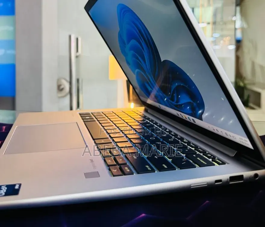New Laptop HP EliteBook 840 G10 16GB Intel Core i7 SSD 512GB