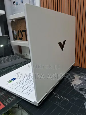 New Laptop HP Victus 16 16GB Intel Core i7 SSD 512GB
