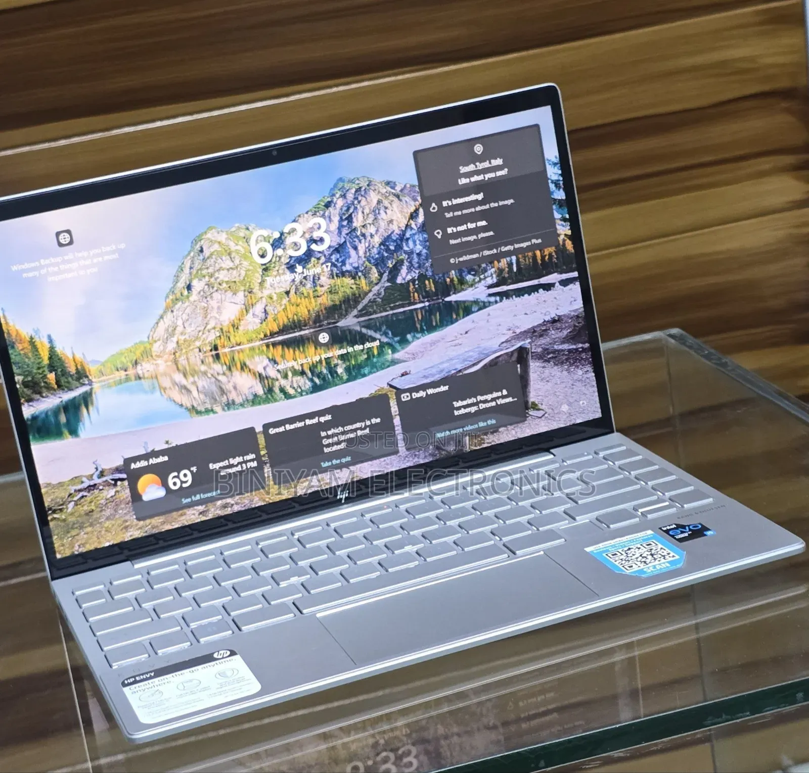 New Laptop HP Envy X360 8GB Intel Core i5 SSD 256GB