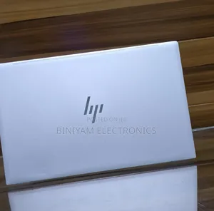 New Laptop HP Envy X360 8GB Intel Core i5 SSD 256GB