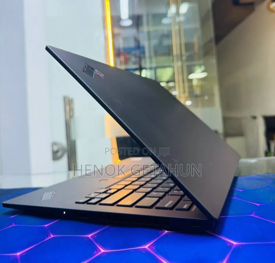 New Laptop Lenovo ThinkPad X1 Carbon 16GB Intel Core i7 SSD 512GB