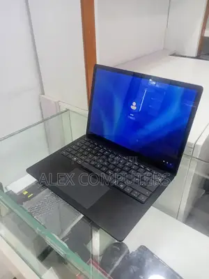 New Laptop Microsoft Surface Laptop 4 16GB Intel Core i7 SSD 512GB