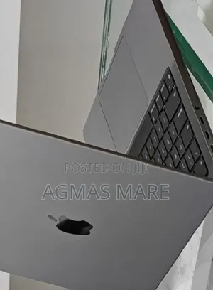 New Laptop Apple MacBook Pro 2023 M3 14-inch 8GB Apple M3 SSD 512GB