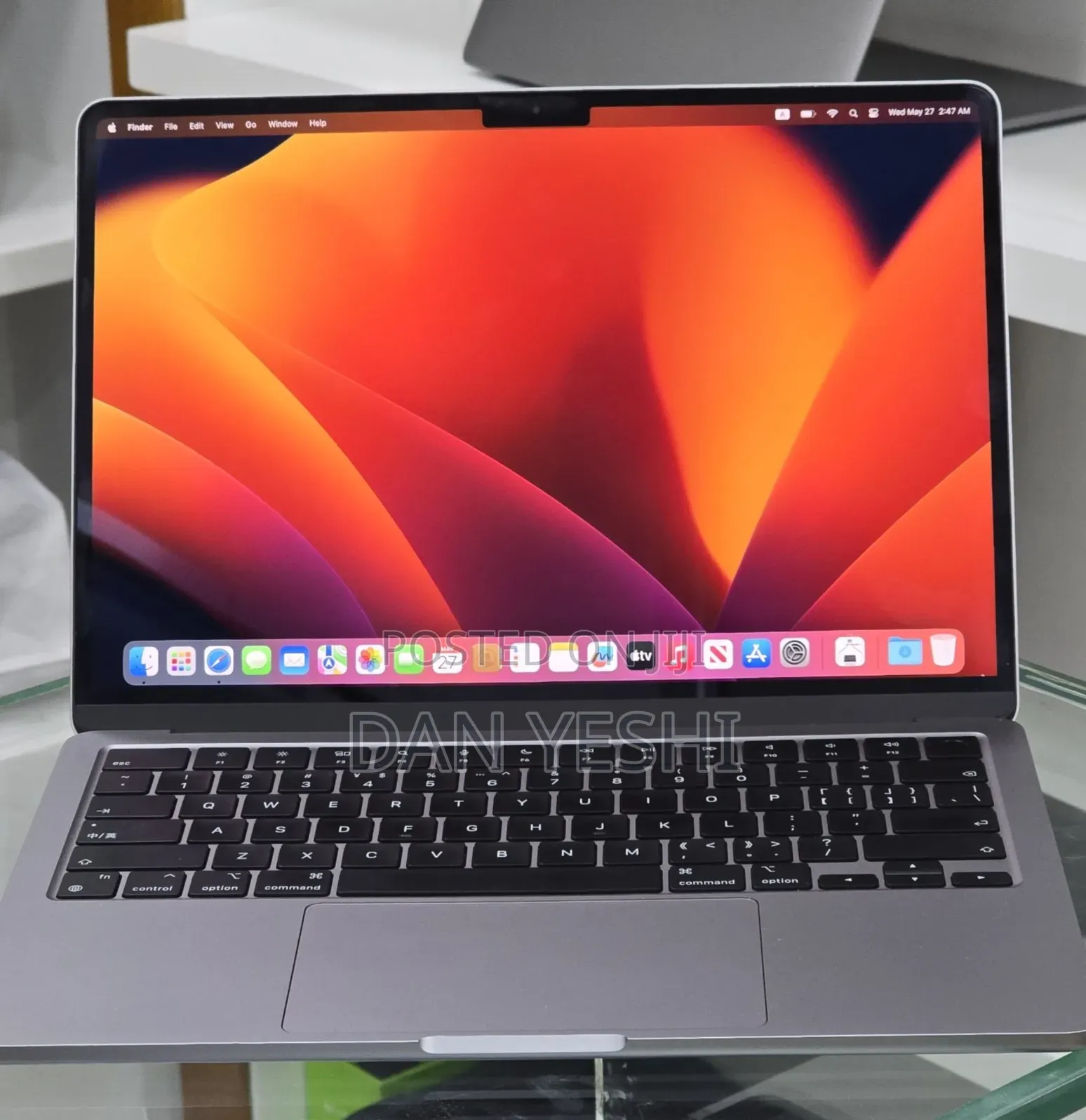 New Laptop Apple MacBook Air 2022 M2 8GB Apple M2 SSD 256GB