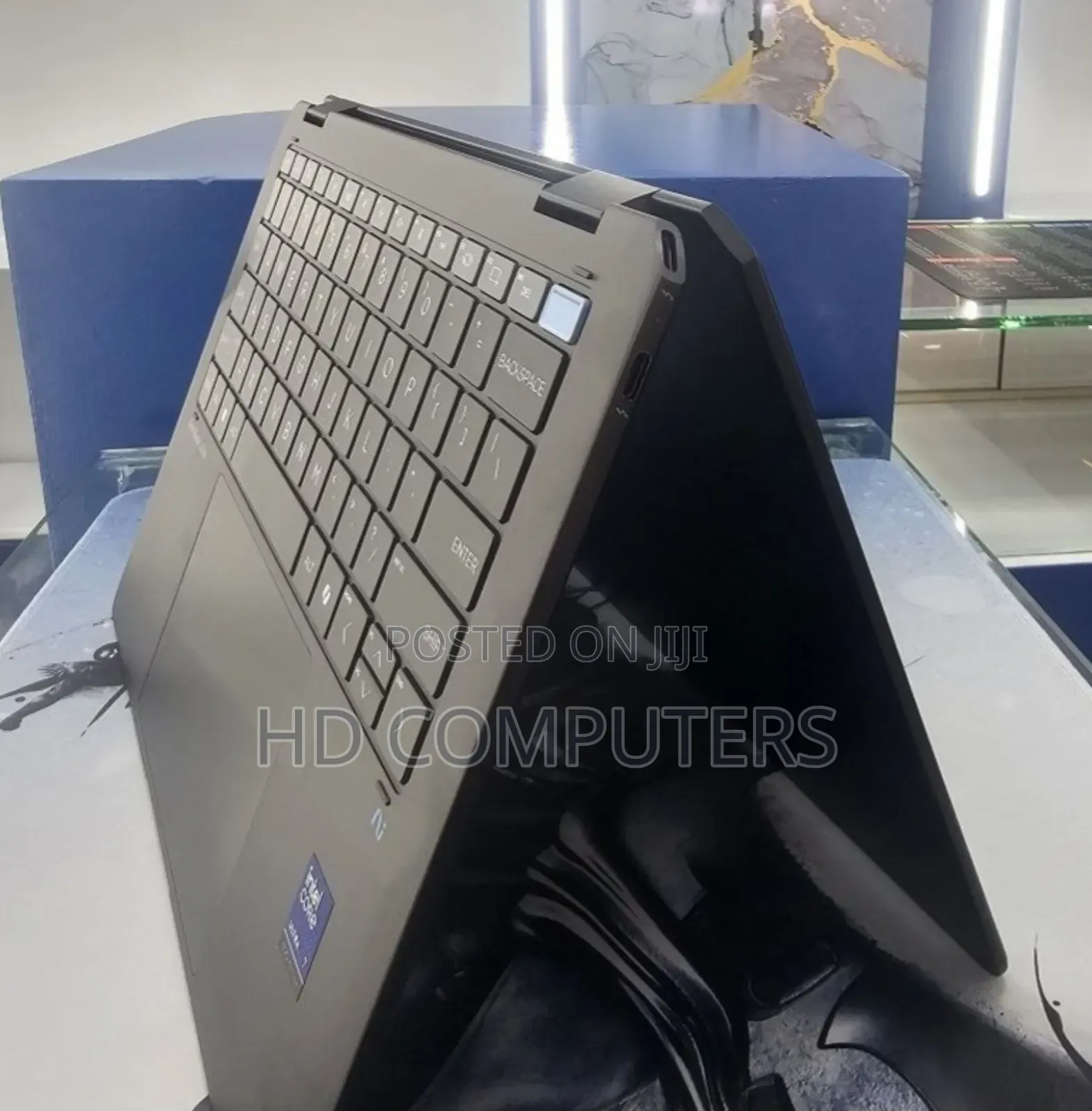 New Laptop HP OmniBook Ultra Flip 14" 16GB Intel Core Ultra 7 SSD 1T