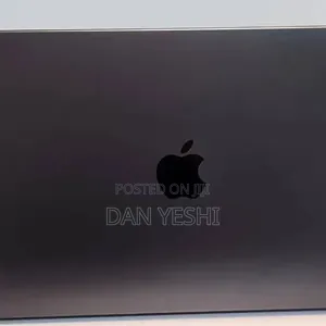 New Laptop Apple MacBook Pro 16GB Apple M5 SSD 1T