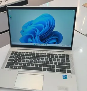 New Laptop HP EliteBook 840 G8 8GB Intel Core i5 SSD 512GB